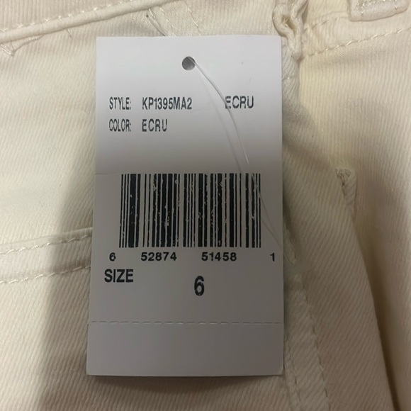 Kut from the Kloth Ecru Connie Fab Ab Ankle Skinny Jean - Picture 6 of 11